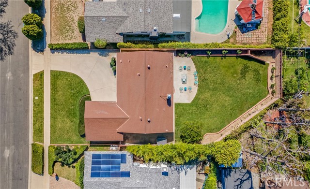 Detail Gallery Image 13 of 14 For 10449 Gloria Ave, Granada Hills,  CA 91344 - 3 Beds | 2 Baths