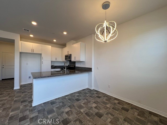 Detail Gallery Image 4 of 23 For 36351 Elizabeth, Wildomar,  CA 92595 - 3 Beds | 2/1 Baths