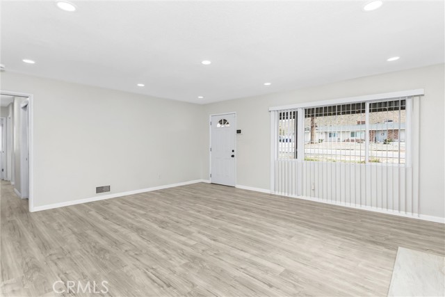 Detail Gallery Image 7 of 53 For 15944 Wintun Rd, Apple Valley,  CA 92307 - 5 Beds | 3 Baths