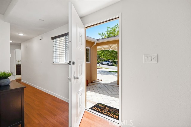 Detail Gallery Image 3 of 34 For 2590 Scott Pl, Thousand Oaks,  CA 91360 - 3 Beds | 2 Baths