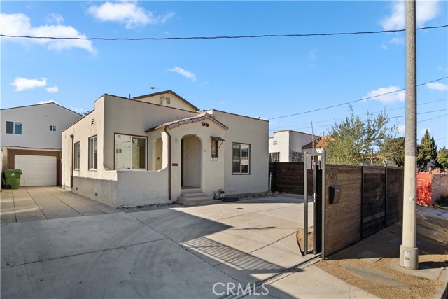 Detail Gallery Image 2 of 27 For 26021 President Ave, Harbor City,  CA 90710 - 3 Beds | 2 Baths