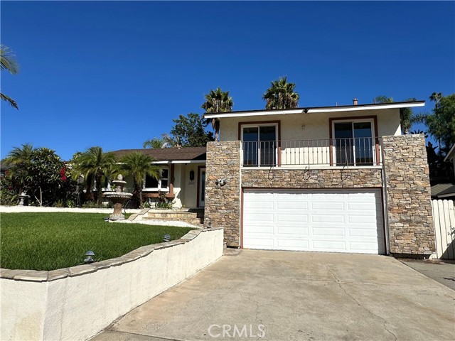 Front Image Thumbnail for CROC25238337