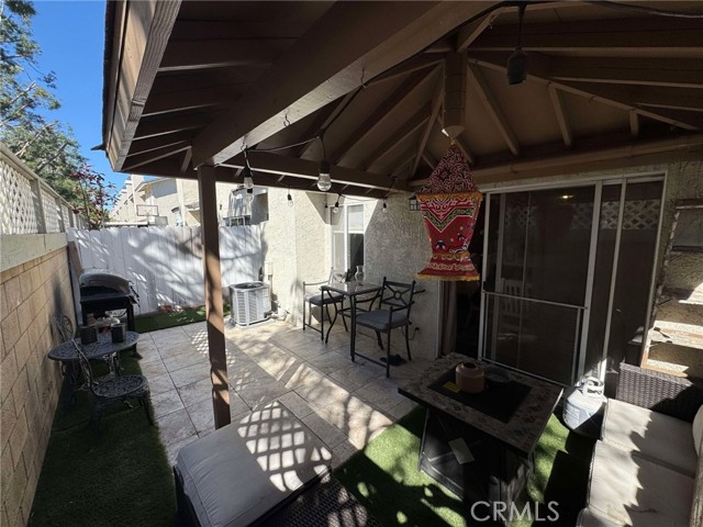 2044 W Hastings Way, Anaheim CA: https://media.crmls.org/medias/29e0212c-427a-4aab-a3e1-3fdb7b74e6ca.jpg
