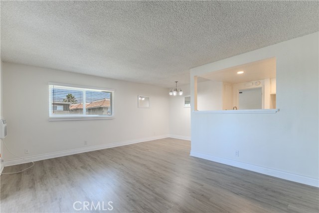 Detail Gallery Image 5 of 14 For 1652 E Kingsley Ave #7,  Pomona,  CA 91767 - 1 Beds | 1 Baths