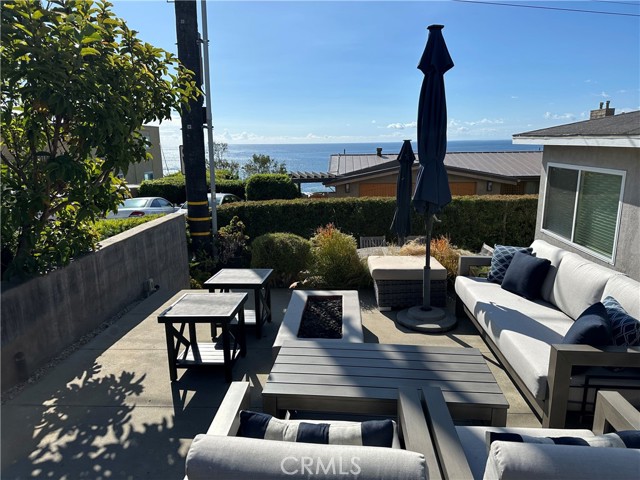 Detail Gallery Image 3 of 26 For 220 Grandview a,  Laguna Beach,  CA 92651 - 1 Beds | 1 Baths