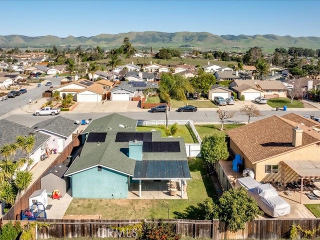 Detail Gallery Image 10 of 15 For 330 Kestrel Way, Nipomo,  CA 93444 - 3 Beds | 2 Baths