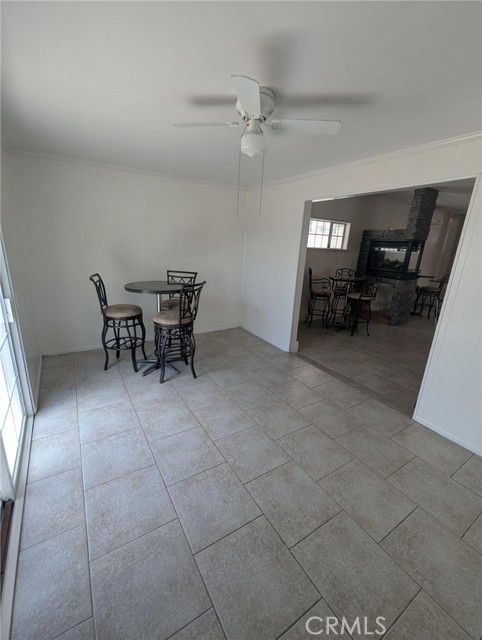 891 W Elberon Avenue, San Pedro CA: https://media.crmls.org/medias/29e1b896-d2c4-407e-8927-95d19b0cf5e9.jpg