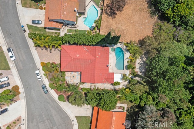 6065 Saint Augustine Drive, Riverside CA: https://media.crmls.org/medias/29e1e46c-bf2f-4701-ba30-5921b3c55d1d.jpg