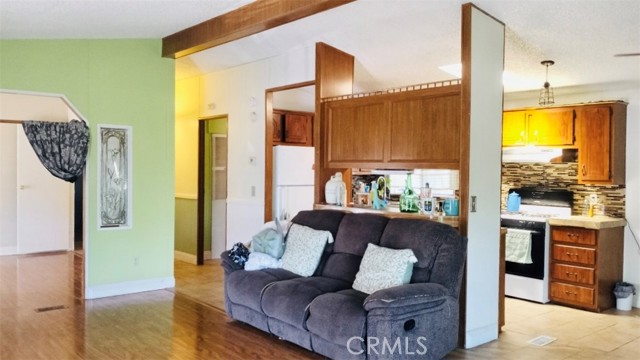 Detail Gallery Image 6 of 25 For 135 N Pepper Ave #42,  Rialto,  CA 92376 - 2 Beds | 2 Baths