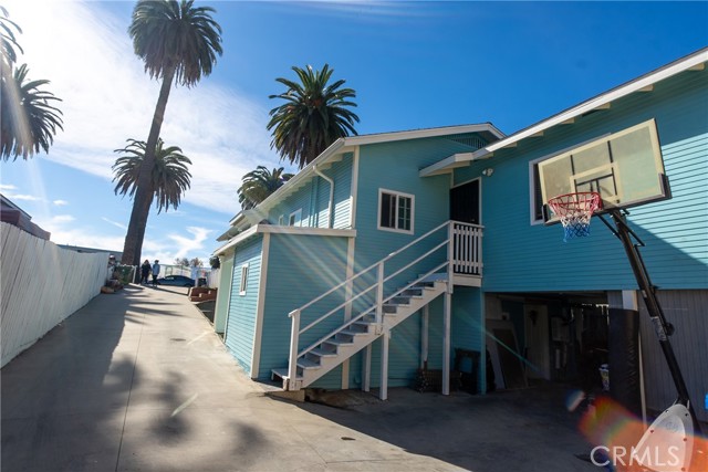 Detail Gallery Image 5 of 5 For 944 W Sepulveda, San Pedro,  CA 90731 - 4 Beds | 2/1 Baths