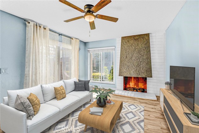 Detail Gallery Image 5 of 15 For 12884 Newhope, Garden Grove,  CA 92840 - 2 Beds | 1/1 Baths