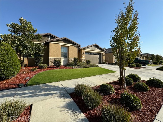 Detail Gallery Image 3 of 46 For 14312 Barbon Beck Ave, Bakersfield,  CA 93311 - 3 Beds | 2 Baths