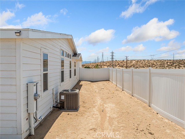 Detail Gallery Image 32 of 40 For 16749 Majela Ave, Victorville,  CA 92394 - 3 Beds | 2 Baths