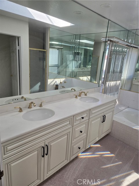 Detail Gallery Image 35 of 45 For 5704 Miguel Way, Long Beach,  CA 90814 - 5 Beds | 3 Baths