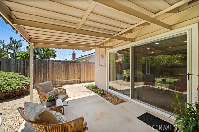 18452 Tamarind Street, Fountain Valley CA: https://media.crmls.org/medias/29e5a77f-59fc-4318-98c1-6a64217bcd5f.jpg