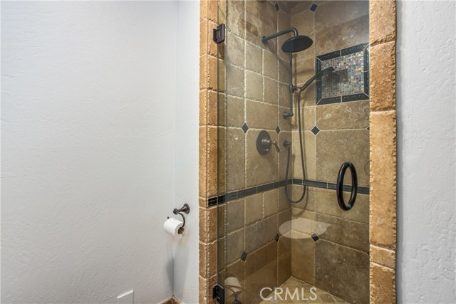 Detail Gallery Image 37 of 46 For 28834 Zion Dr, Lake Arrowhead,  CA 92352 - 4 Beds | 3 Baths