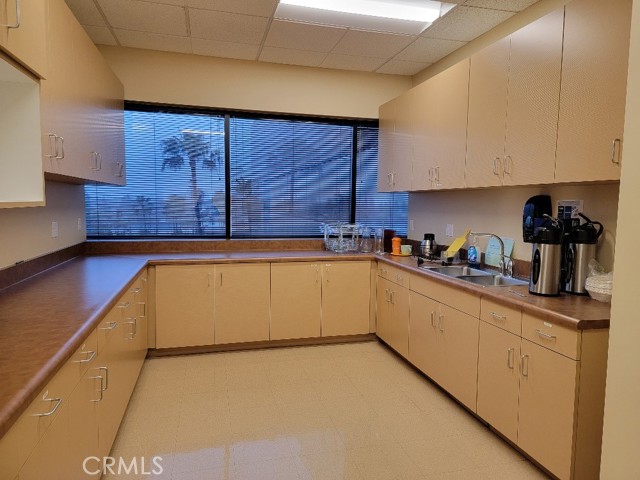 430 N Vineyard Avenue, Ontario, California 91764, ,Commercial Lease,For Rent,430 N Vineyard Avenue,CRCV25013678