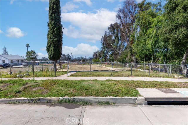Detail Gallery Image 3 of 14 For 156 W Manor St, Altadena,  CA 91001 - – Beds | – Baths