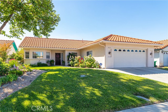 925 Saint Ann Drive, Paso Robles, CA, 93446 925 Saint Ann Drive, Paso Robles, CA, 93446