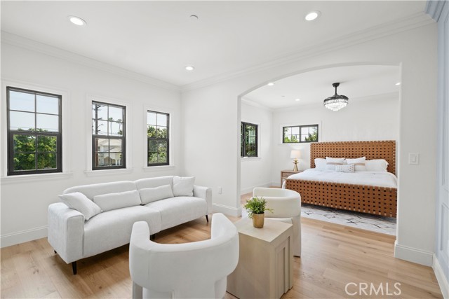 1935 S 6th Avenue, Arcadia CA: https://media.crmls.org/medias/29e994e1-7714-44dc-917e-170b787fe66a.jpg