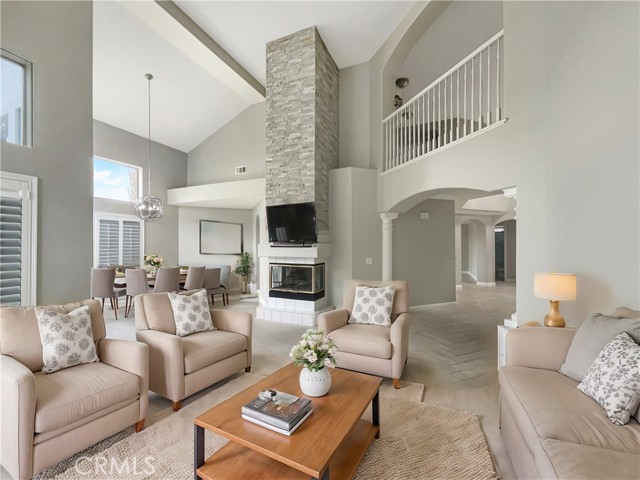 Detail Gallery Image 2 of 28 For 31380 Kahwea Rd, Temecula,  CA 92591 - 5 Beds | 4 Baths