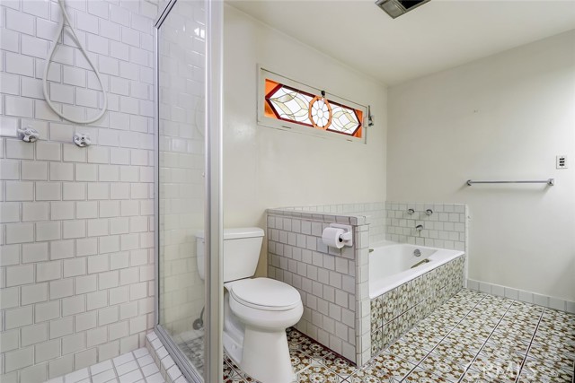 2416 Palm Avenue, Manhattan Beach, California 90266, 5 Bedrooms Bedrooms, ,2 BathroomsBathrooms,Residential,Sold,Palm,SB23084857