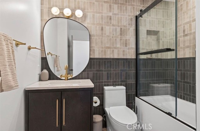 Detail Gallery Image 16 of 26 For 218 E Surfside, Port Hueneme,  CA 93041 - 3 Beds | 2 Baths