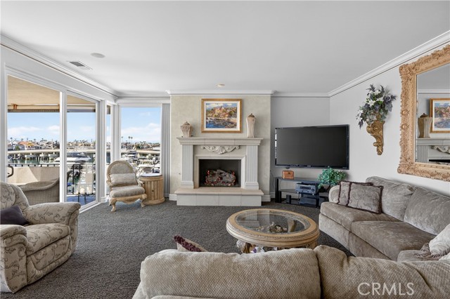 Detail Gallery Image 9 of 69 For 1203 Bayside, Corona Del Mar,  CA 92625 - 3 Beds | 2/1 Baths