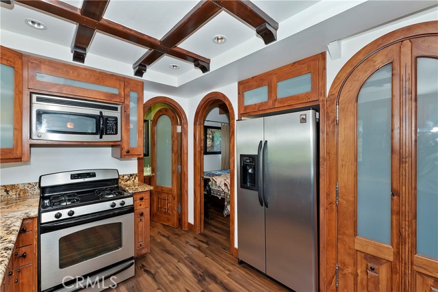 28545 Wabash Drive, Lake Arrowhead CA: https://media.crmls.org/medias/29ec759e-b23f-4115-9460-6f2920cd74f5.jpg