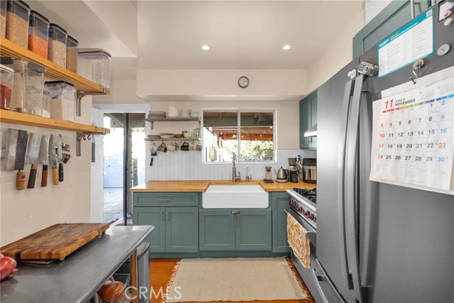 Detail Gallery Image 19 of 54 For 225 E 56th St, Long Beach,  CA 90805 - 3 Beds | 2 Baths