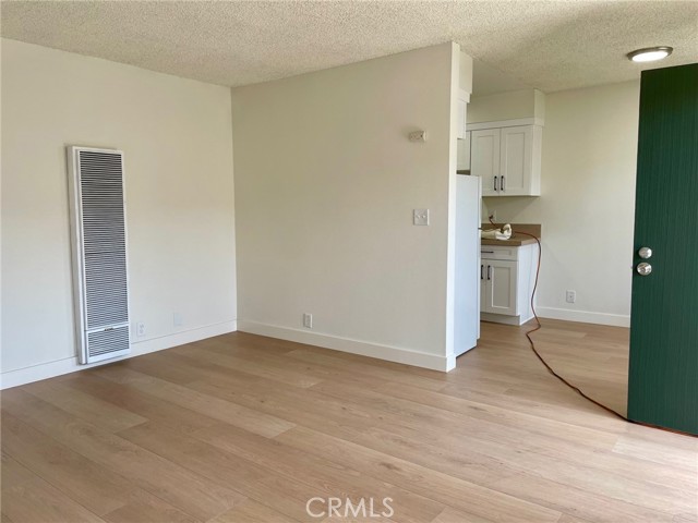 4777 W 132nd Street, Hawthorne CA: https://media.crmls.org/medias/29edacf7-0258-41e1-901e-32faf1c5a2ba.jpg