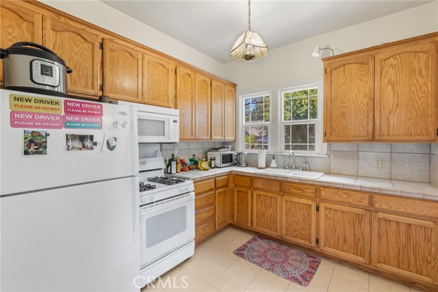 Detail Gallery Image 7 of 29 For 1333 Normal Ave, Chico,  CA 95928 - 3 Beds | 1 Baths