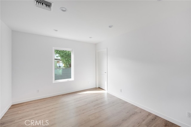 10333 Scoville Avenue photo 20
