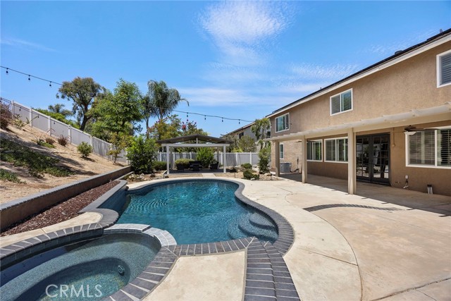 27509 Colt Drive, Corona CA: https://media.crmls.org/medias/29ee602d-c332-44bd-8c1d-d0b21154ed96.jpg
