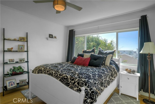 317 Bayview Drive, Hermosa Beach, California 90254, 2 Bedrooms Bedrooms, ,3 BathroomsBathrooms,Residential,Sold,Bayview,SB17229063