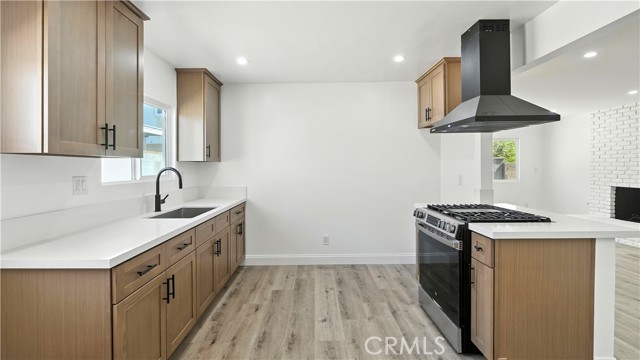 Detail Gallery Image 14 of 21 For 3659 110th, Inglewood,  CA 90303 - 5 Beds | 3 Baths
