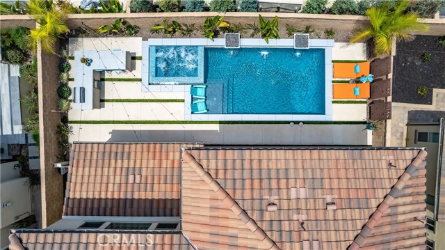 17311 Juniper Lane, Huntington Beach CA: https://media.crmls.org/medias/29ef7319-91ef-4ecf-978b-e6cf4d7d90db.jpg