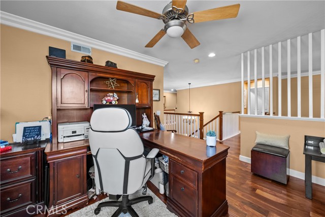 28456 Calex Drive, Valencia CA: https://media.crmls.org/medias/29f02074-b19e-48a4-ba9a-4a3545d02a41.jpg