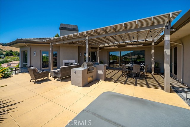 940 Pasatiempo Drive, San Luis Obispo CA: https://media.crmls.org/medias/29f07d6c-1406-4e92-ad49-db26c5b606c9.jpg