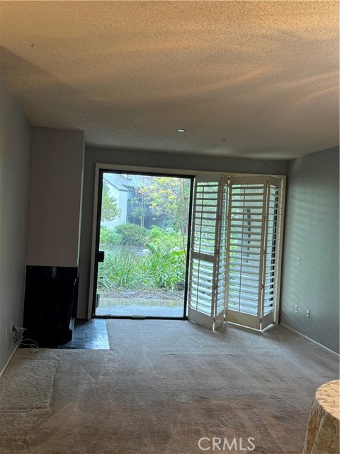 Detail Gallery Image 13 of 20 For 2538 W Macarthur #E,  Santa Ana,  CA 92704 - 2 Beds | 2 Baths