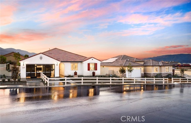 Detail Gallery Image 2 of 14 For 4033 Hudson Ln, Lake Elsinore,  CA 92530 - 3 Beds | 2 Baths