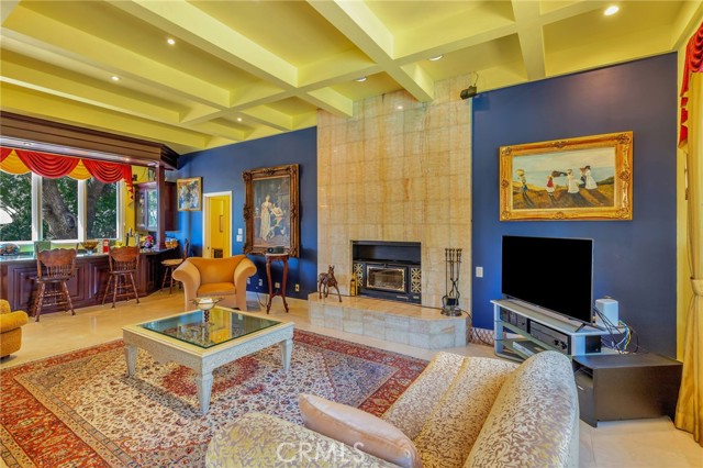 Image 32 of 75 For 20585 Whispering Oaks Drive