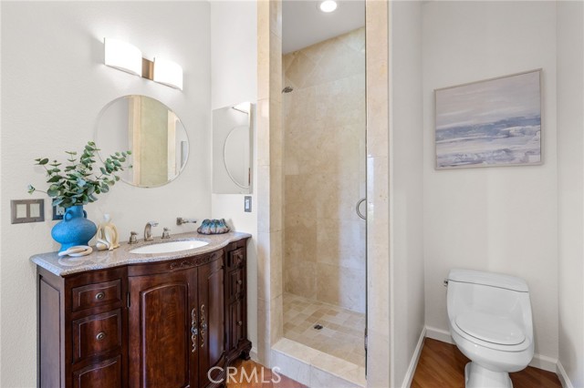 210 N Stage Coach Lane, Fallbrook CA: https://media.crmls.org/medias/29f386fa-349f-4c44-9c36-23557965b4d2.jpg