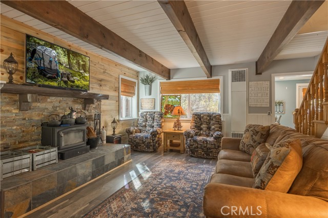 Detail Gallery Image 4 of 51 For 1063 H Ln, Big Bear City,  CA 92314 - 3 Beds | 2 Baths