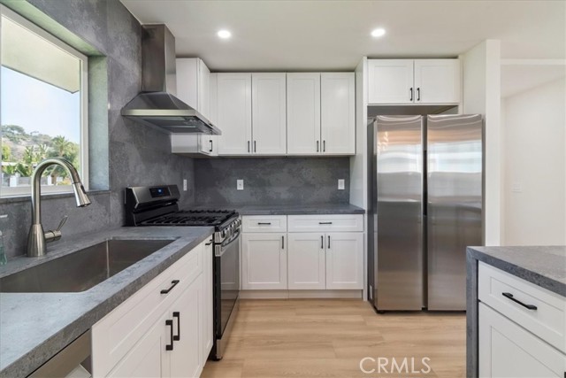 15918 Harvest Street, Granada Hills CA: https://media.crmls.org/medias/29f39e02-154f-487a-bd1c-f1c746330f59.jpg