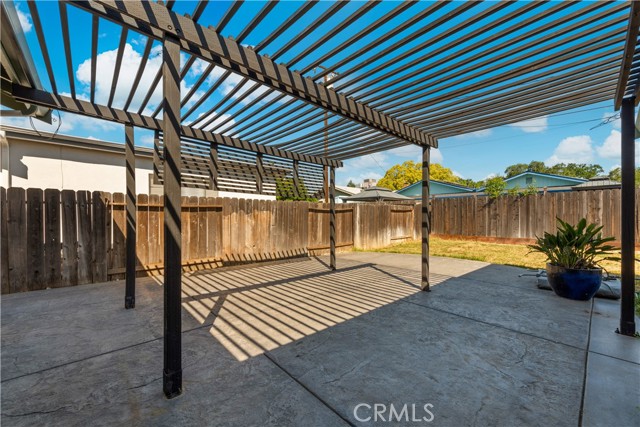 Image 28 of 34 For 273 Solano  