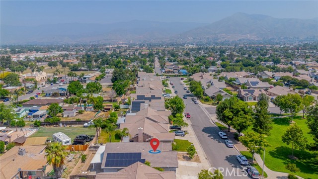 7404 Marshall Court, Highland CA: https://media.crmls.org/medias/29f450ca-d7f7-4e17-9e3c-a2fd3ad99b2c.jpg