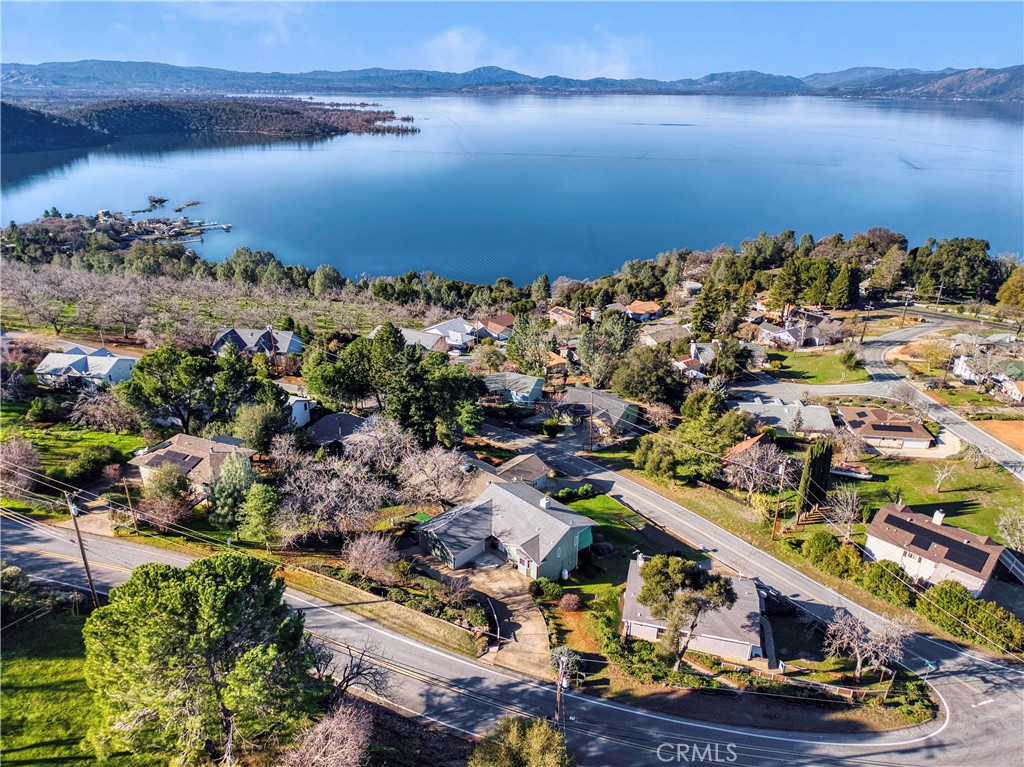 https://media.crmls.org/medias/29f5cf38-9819-40b7-a6ad-24ca30cb3d19.jpg?preset=X-Large