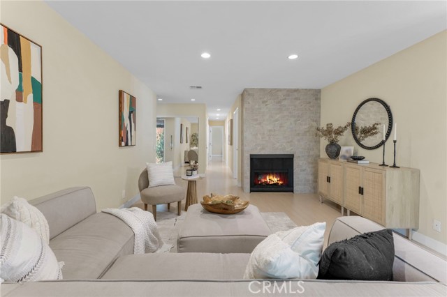 Detail Gallery Image 11 of 34 For 23643 Park Capri #39,  Calabasas,  CA 91302 - 3 Beds | 2 Baths