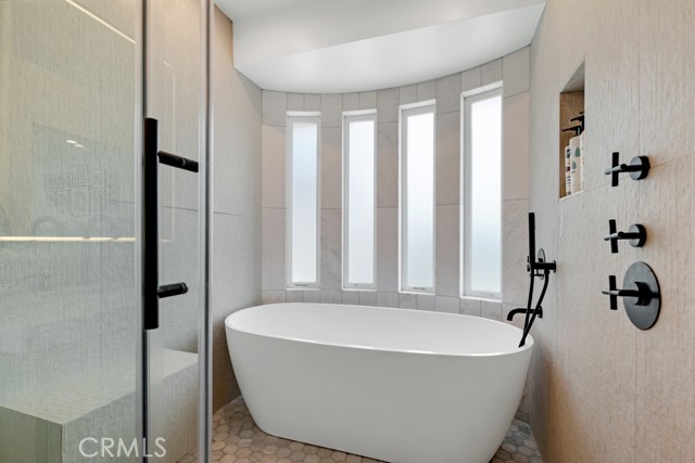 Detail Gallery Image 26 of 36 For 129 Moonstone St, Manhattan Beach,  CA 90266 - 3 Beds | 4 Baths